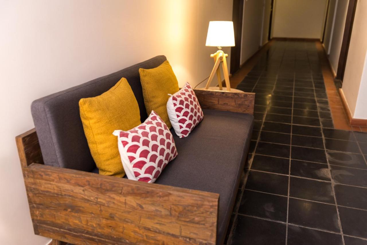 Hotel Roadhouse, Thamel, Kathmandu- Contemporary Boutique Экстерьер фото