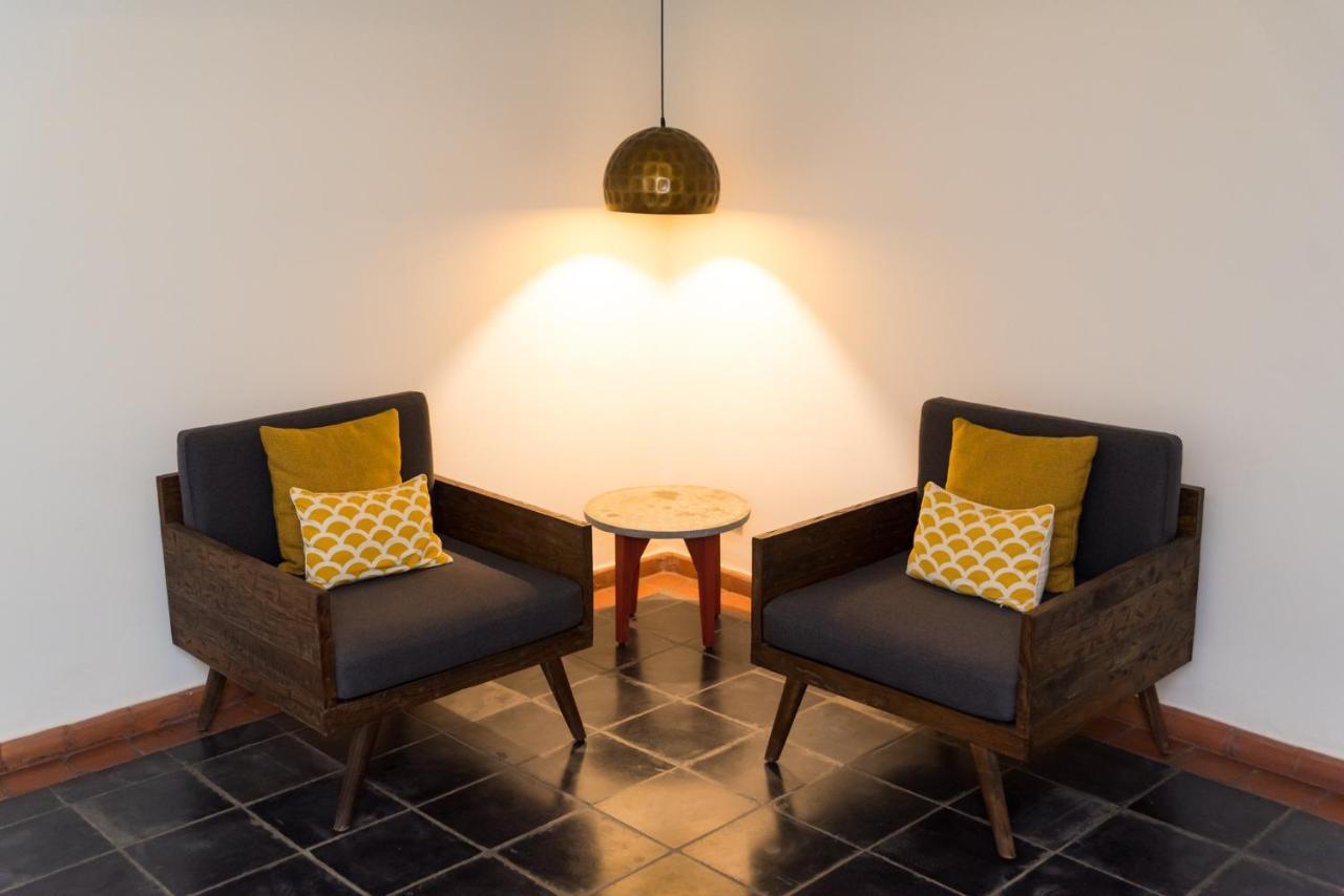 Hotel Roadhouse, Thamel, Kathmandu- Contemporary Boutique Экстерьер фото