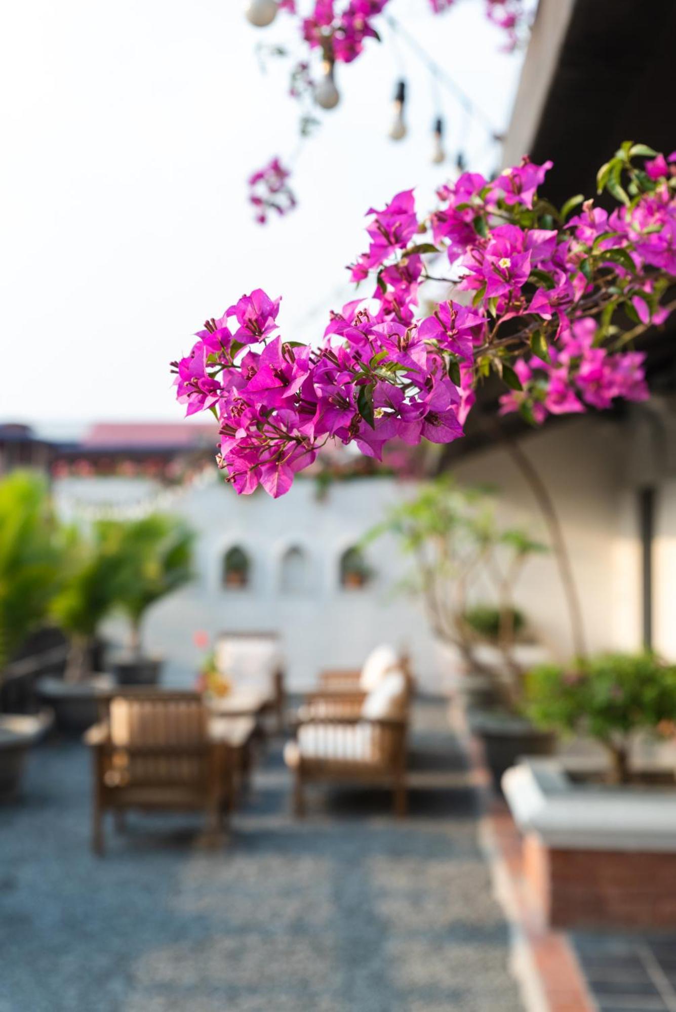 Hotel Roadhouse, Thamel, Kathmandu- Contemporary Boutique Экстерьер фото