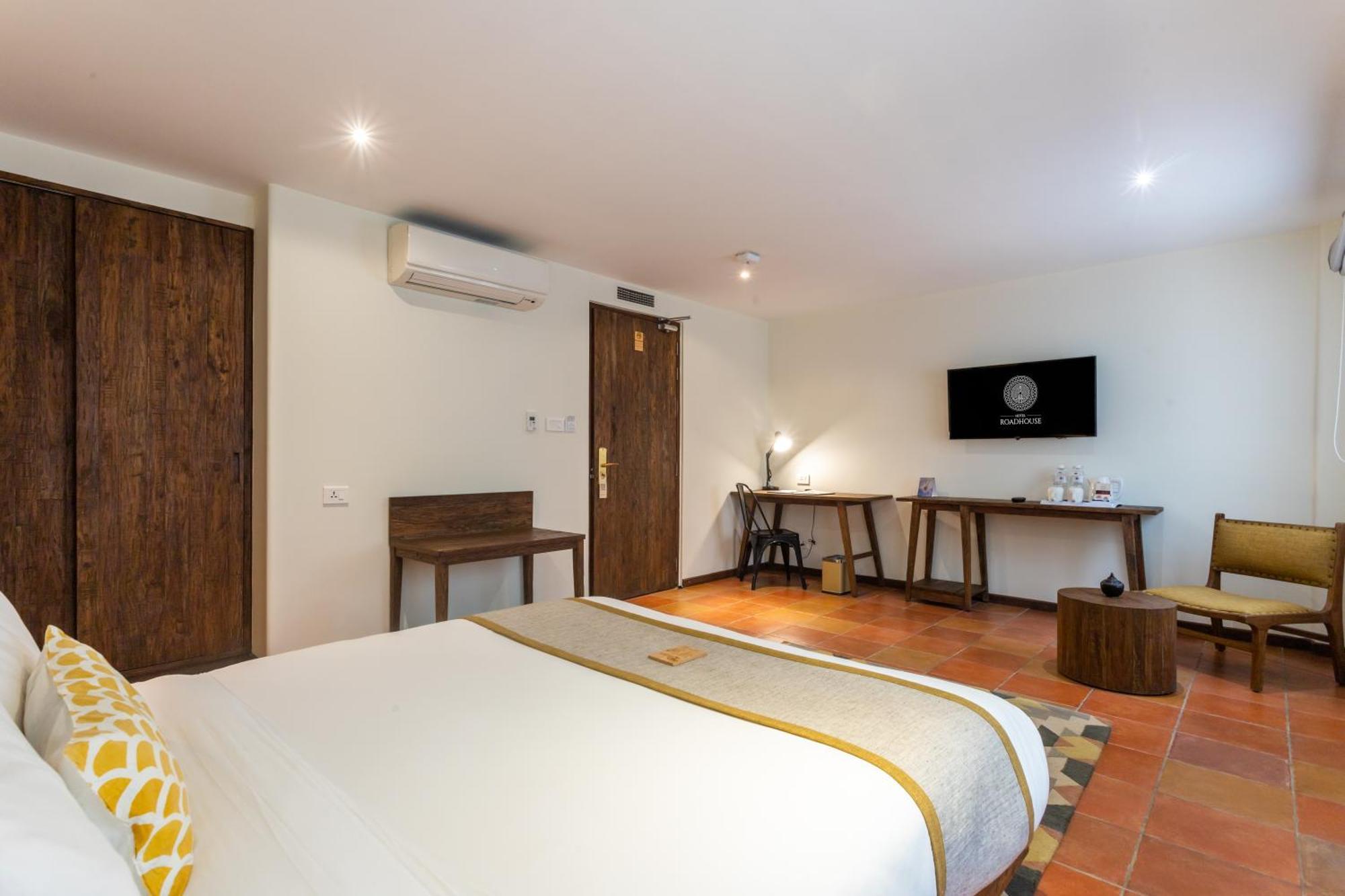 Hotel Roadhouse, Thamel, Kathmandu- Contemporary Boutique Экстерьер фото
