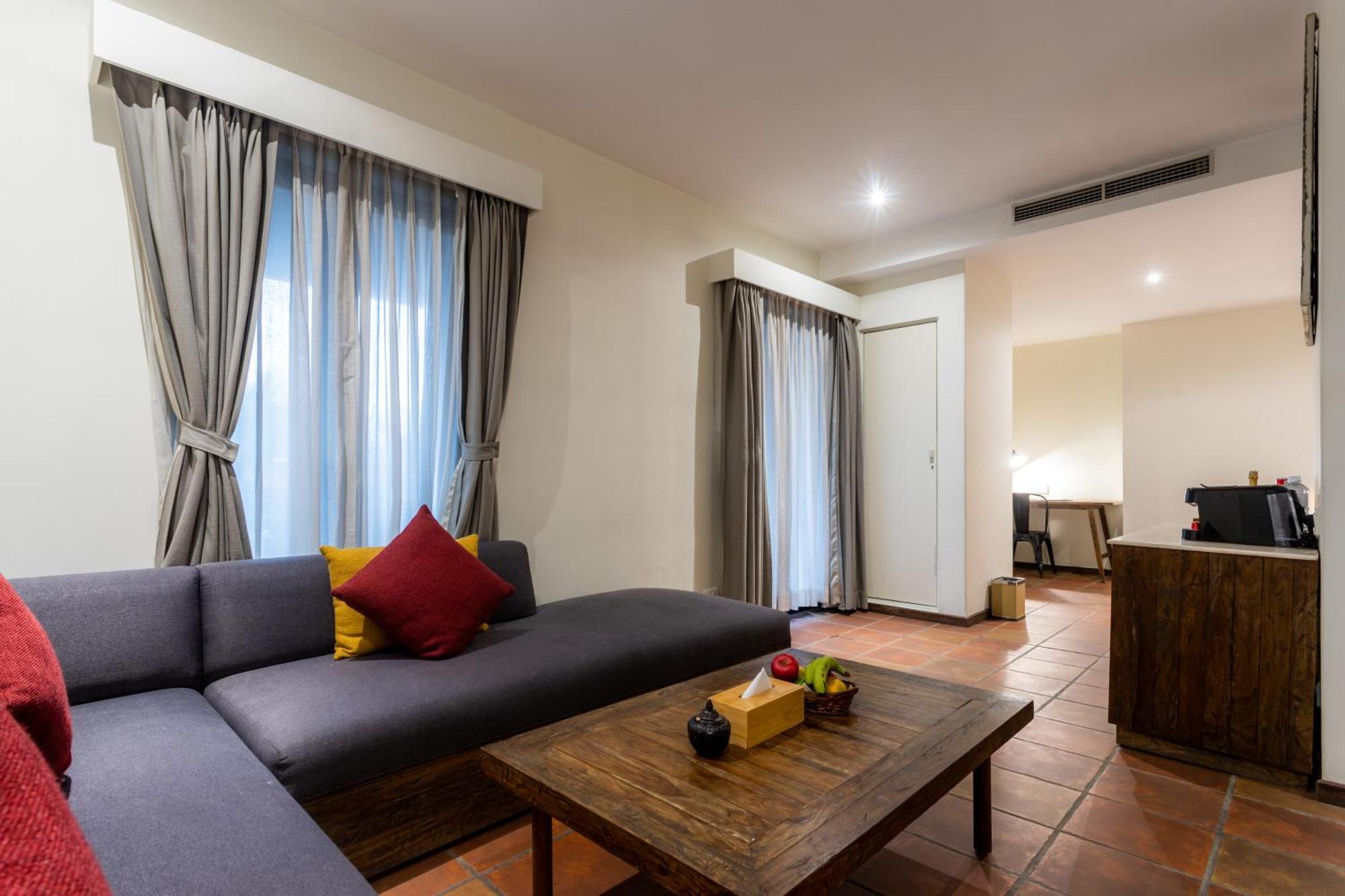 Hotel Roadhouse, Thamel, Kathmandu- Contemporary Boutique Экстерьер фото