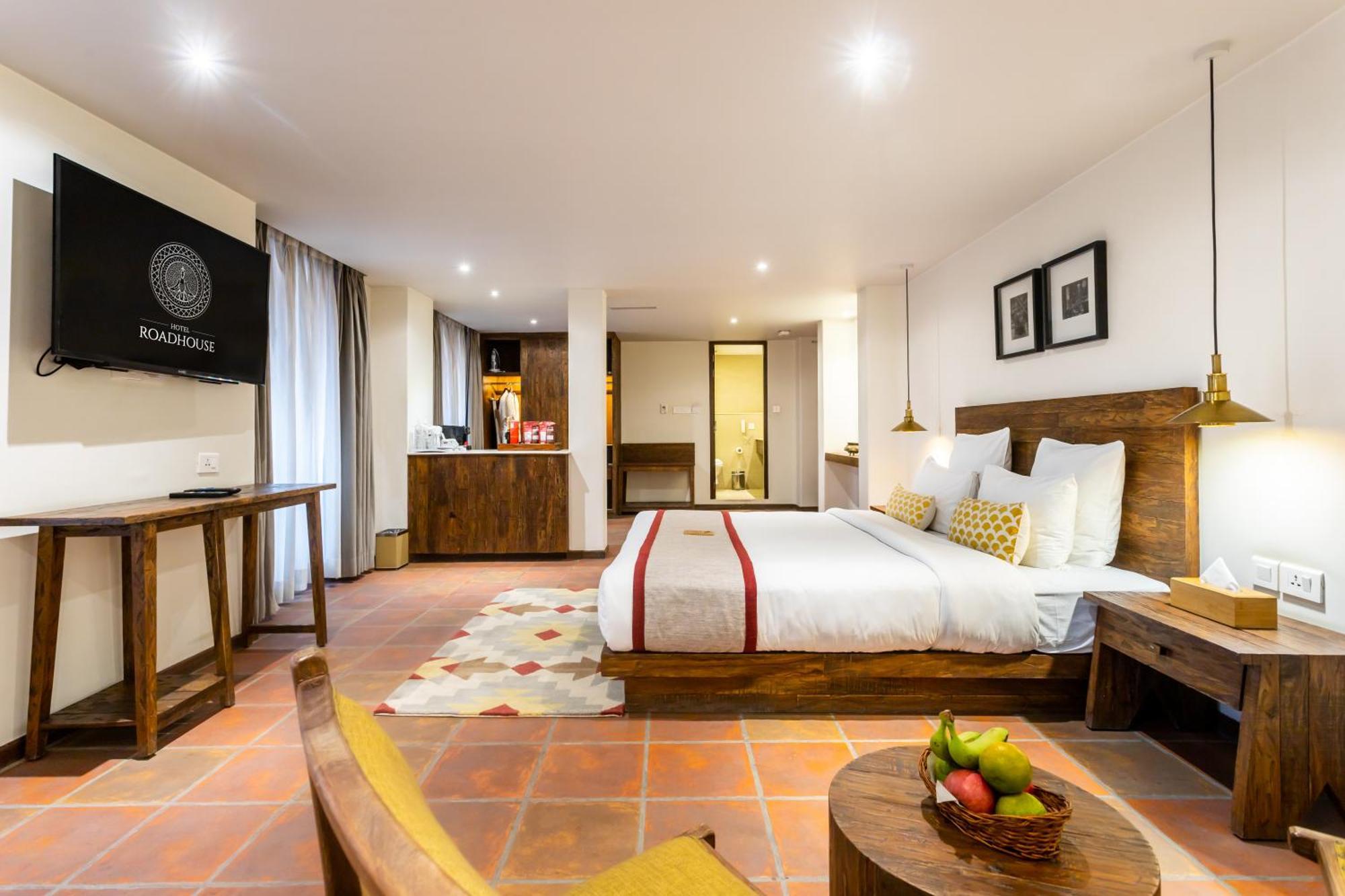 Hotel Roadhouse, Thamel, Kathmandu- Contemporary Boutique Экстерьер фото