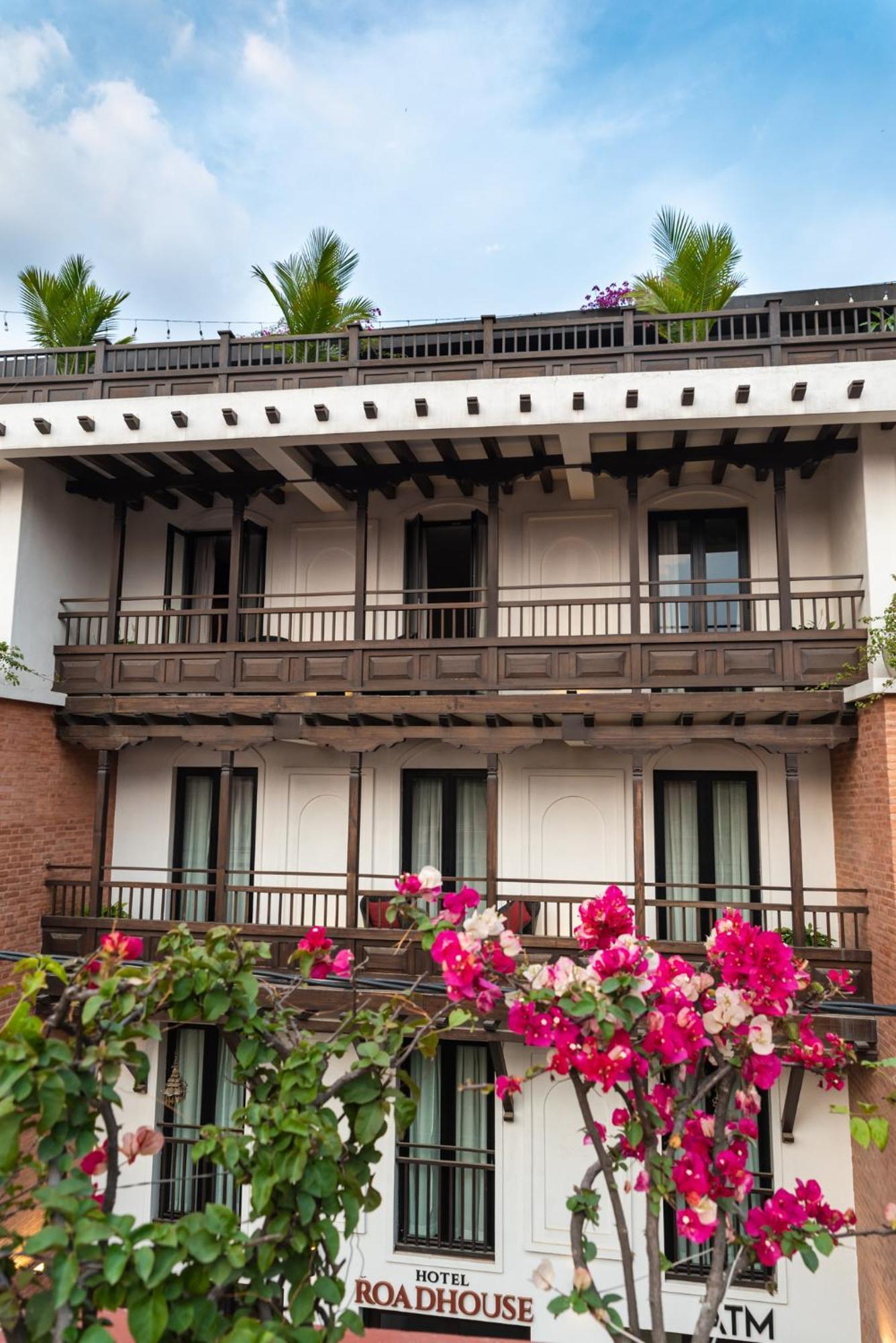 Hotel Roadhouse, Thamel, Kathmandu- Contemporary Boutique Экстерьер фото