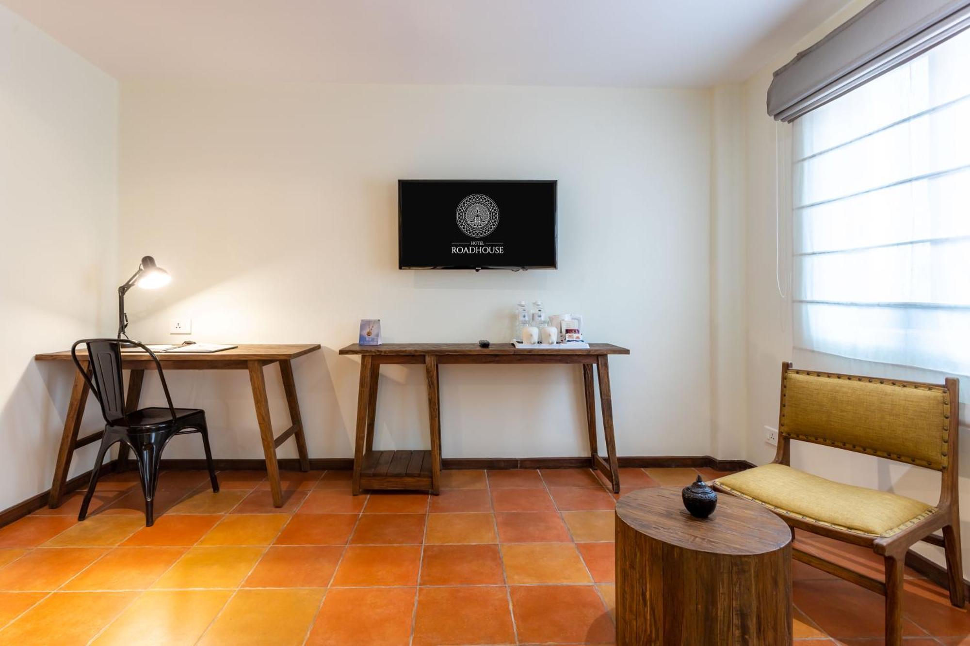Hotel Roadhouse, Thamel, Kathmandu- Contemporary Boutique Экстерьер фото