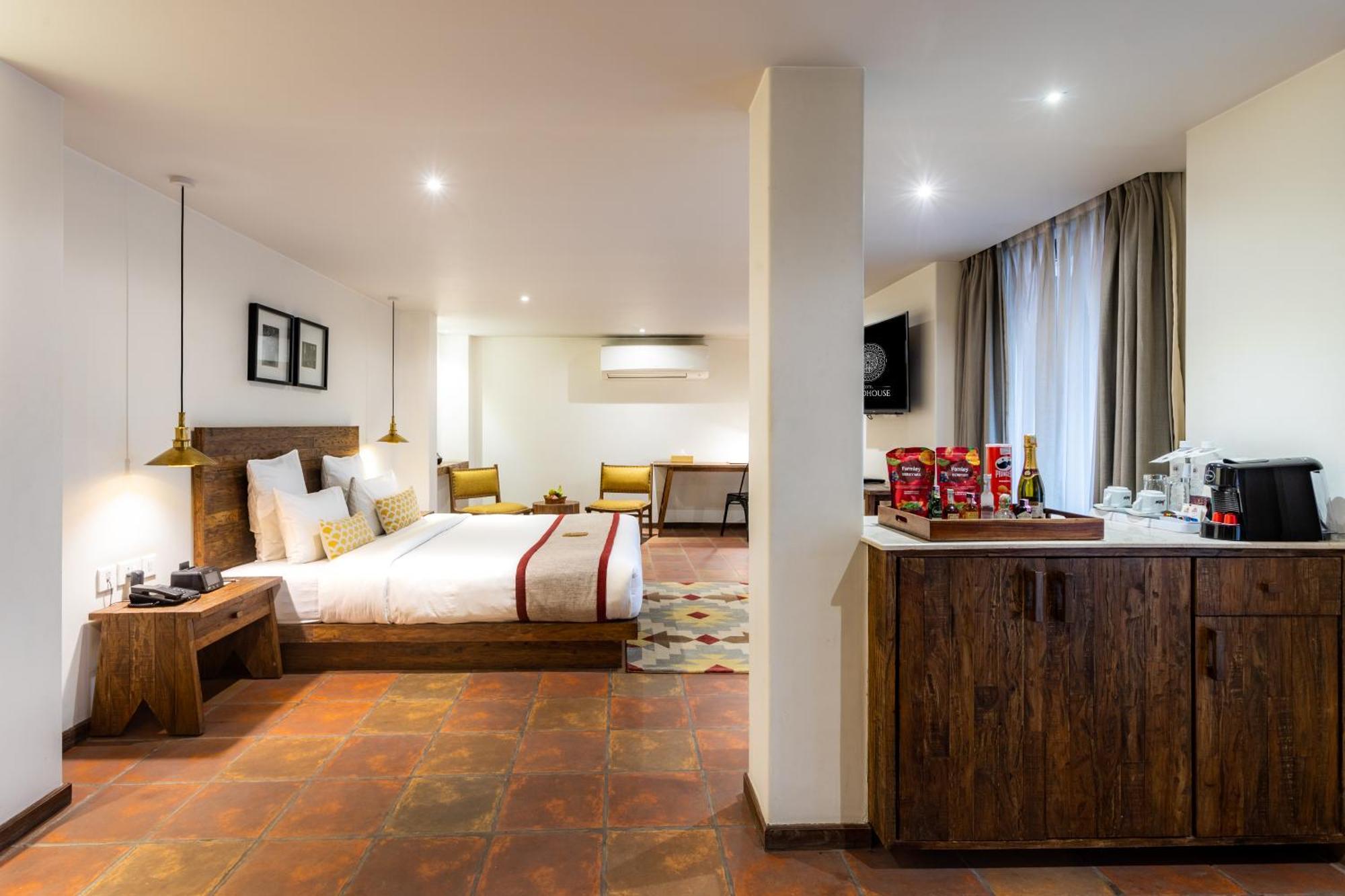 Hotel Roadhouse, Thamel, Kathmandu- Contemporary Boutique Экстерьер фото