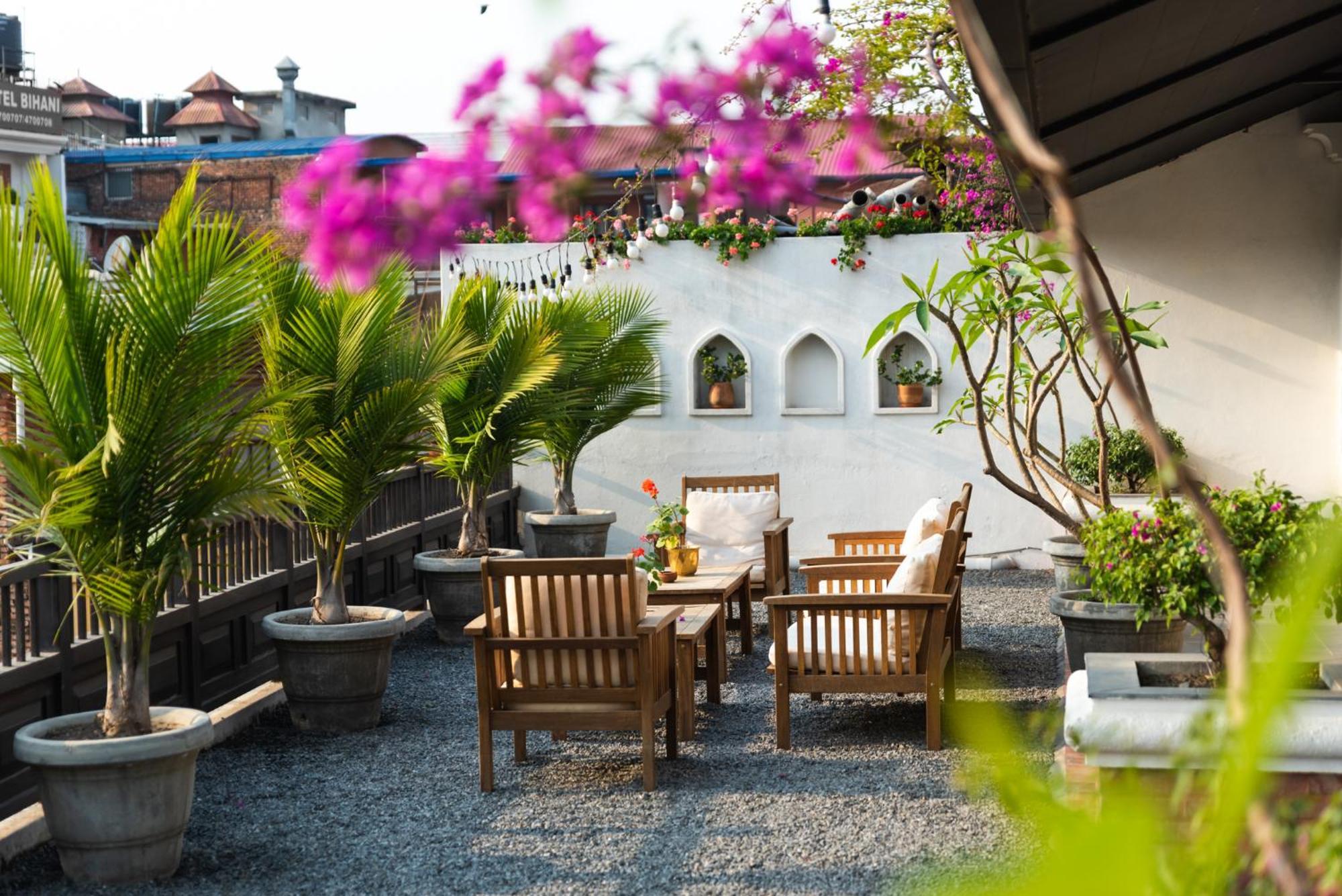 Hotel Roadhouse, Thamel, Kathmandu- Contemporary Boutique Экстерьер фото